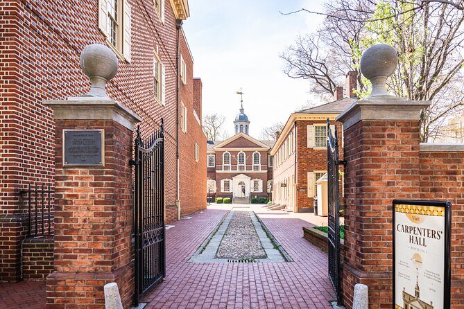 90 Minute History Walking Tour of Old City Philadelphia - Betsy Ross House Story: A Belief, Not Just a Slogan