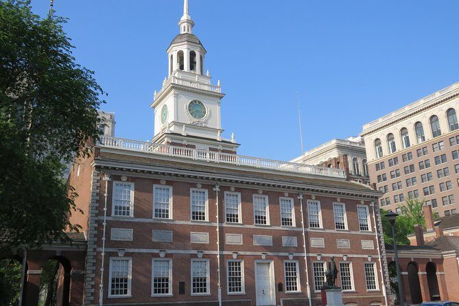 Alexander Hamilton Private Group Walking Tour in Philadelphia - Second Bank of the United States: where the money story gets real