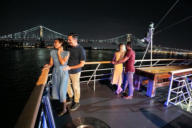 City Cruises Philadelphia: Signature Dinner Cruise with Buffet - A Philly Skyline Dinner Cruise From Penn’s Landing
