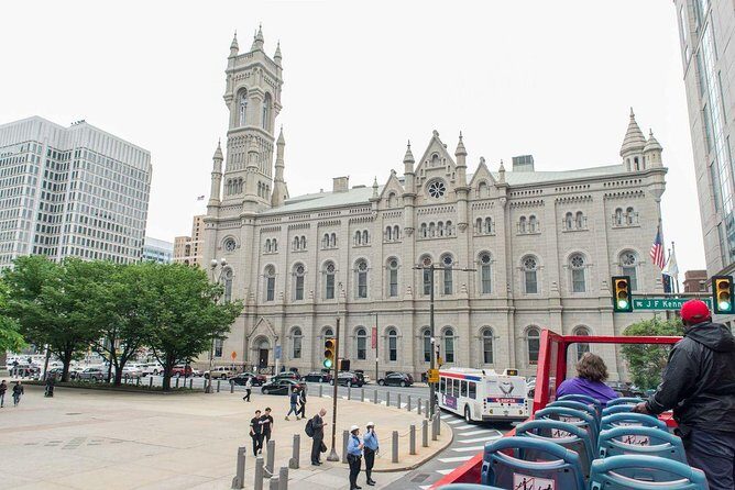 City Sightseeing Philadelphia HOHO Bus Tour + Bookable Extras - The value of a $39 Philadelphia hop-on hop-off tour