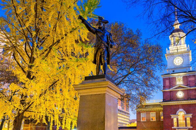 City Sightseeing Walking Tour – Founding Fathers and Mothers - Old City Hall and the Old President’s House: Where the Tour Gets Specific
