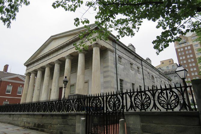 Discovering Colonial Philadelphia Private Walking Tour - Carpenters’ Hall: the 1st Continental Congress in action