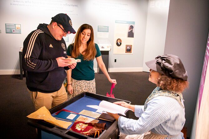 Early Entry: Museum of the American Revolution Admission & 1-Hour Guided Tour - What the 1-hour guided portion really adds