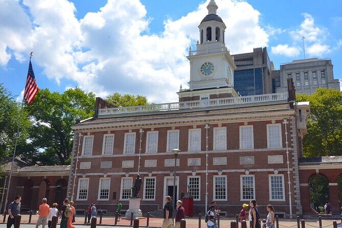 Explore Philly's Highlights on a Private 4h Walking Tour - Price and planning tips for a 3-hour walking day