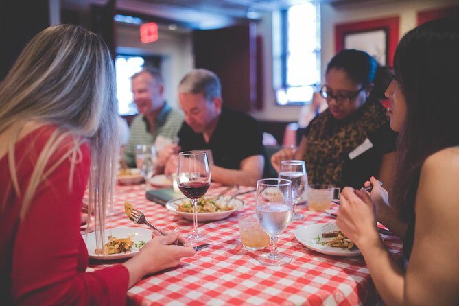 Historic Old City Dine Around - The Heart of the Night: A History-Themed Food and Drink Crawl