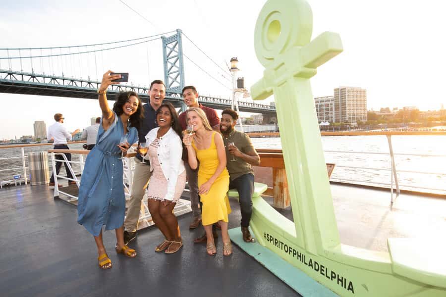 Philadelphia: Buffet Brunch, Lunch, or Dinner Cruise - Quick hits before you go