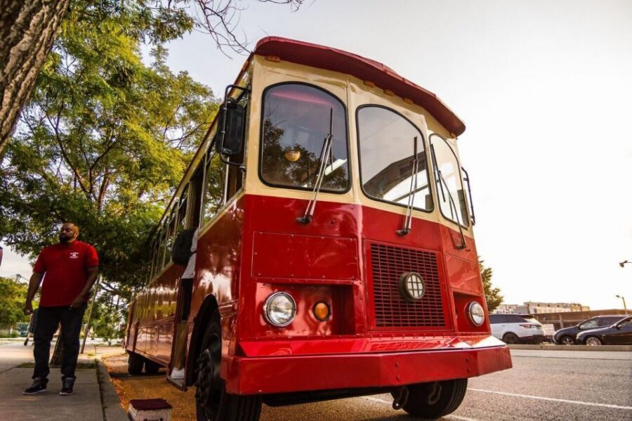 Philadelphia: BYOB Historically Hilarious Trolley Tour - The 2-hour route: classic Philly landmarks you’ll actually see