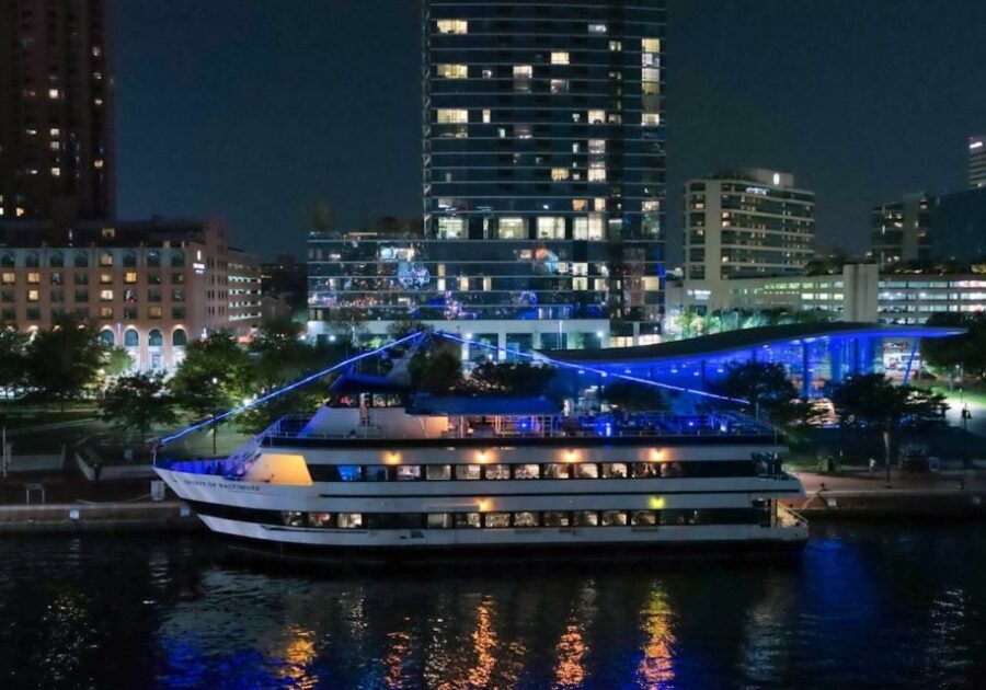 Philadelphia: Christmas Eve Gourmet Brunch or Dinner Cruise - Penn’s Landing to the Ben Franklin Bridge: the view plan