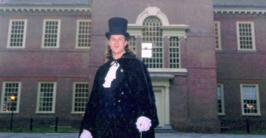 Philadelphia Ghost Tour by Candlelight - Why candlelight works so well in Independence-era Philadelphia