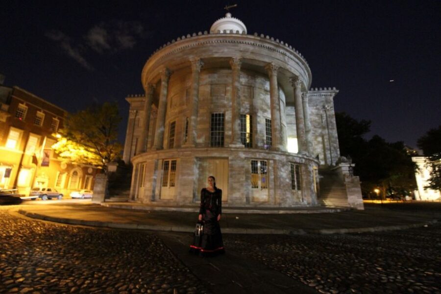 Philadelphia Ghost Tour by Candlelight - What the guides actually do with Ghost Stories of Philadelphia