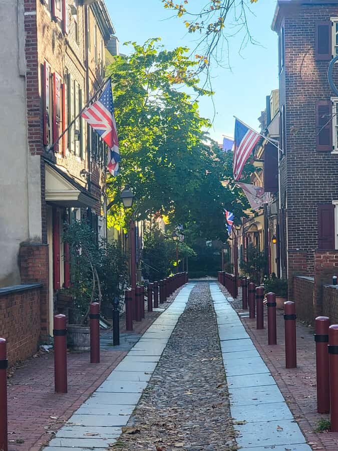 Philadelphia: Guided Walking Tour of Historic District! - The 90-Minute Rhythm: Getting Your Bearings Fast