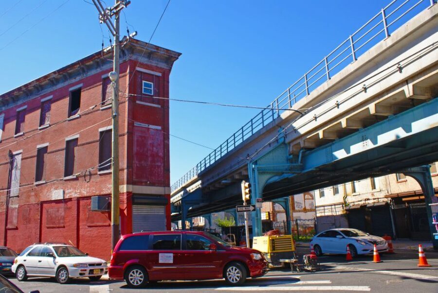 Philadelphia: Half-Day Private Rocky Movie Locations Tour - Front Street Gym and boxing Philly’s real-world feel