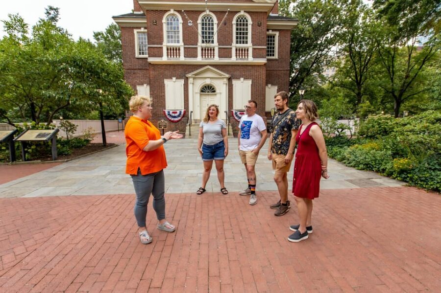 Philadelphia: Haunted History & Ghost Nighttime Tour - Pennsylvania Hospital and Bishop White House: real institutions, unreal rumors