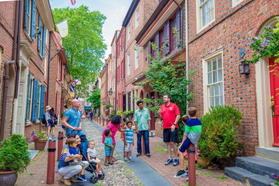 Philadelphia: Revolutionary Walk Through Historic Old City - Why this 90-minute Revolutionary Walk works in Philly