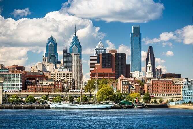 Philadelphia Scavenger Hunt & Highlights Self Guided Audio Tour - Independence Hall to the Betsy Ross House: where the stories hit hardest