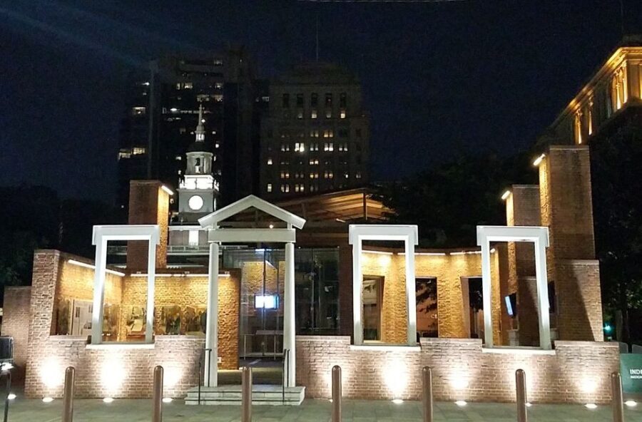 Philadelphia: Small-Group Hamilton Walking Tour - First Bank into the personal and political threads (and why the pacing matters)