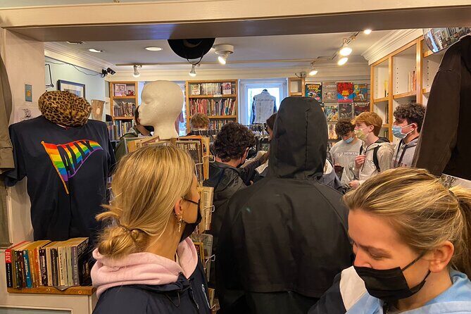 Philly Gayborhood and LGBTQ History Walking Tour - What you’ll notice on the walk: pace, questions, and photo time