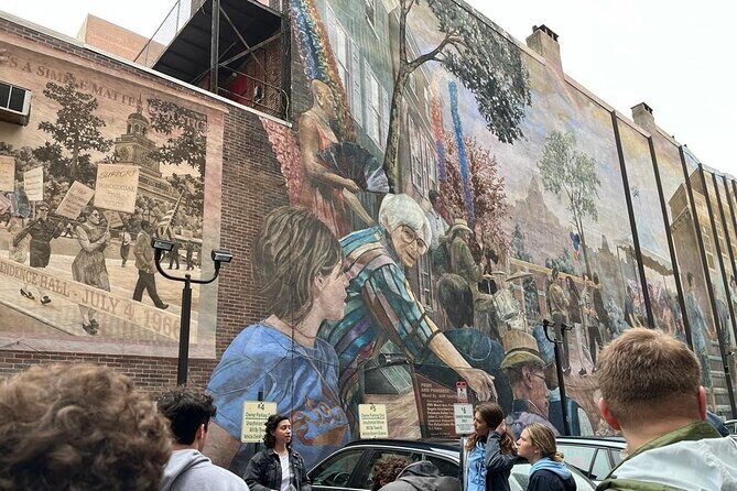 Philly Gayborhood and LGBTQ History Walking Tour - Meeting point on Locust Street and the group size sweet spot