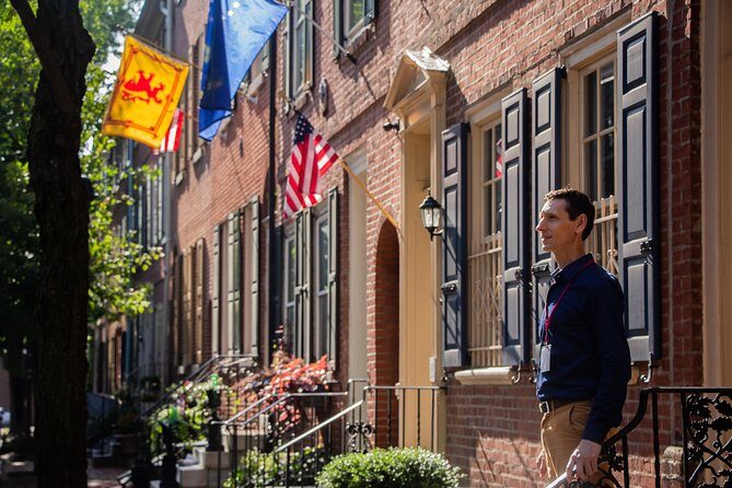 Private Philadelphia French/English Historical and Architectural Walking Tour - Independence National Historical Park: Liberty Bell, Independence Hall, and the George Washington House site