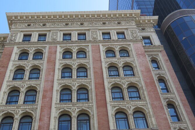 Small-Group Public Walking Tour Exploring Philadelphia's Gilded Age to Now - Why This Walk Works: Small Group and a Style Timeline