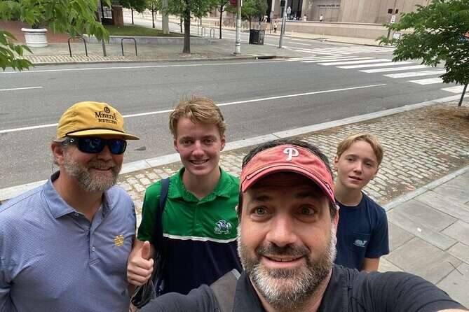 Walking Tour of Historic Philadelphia - Carpenters’ Hall and Franklin Court: the revolution starts close to street level